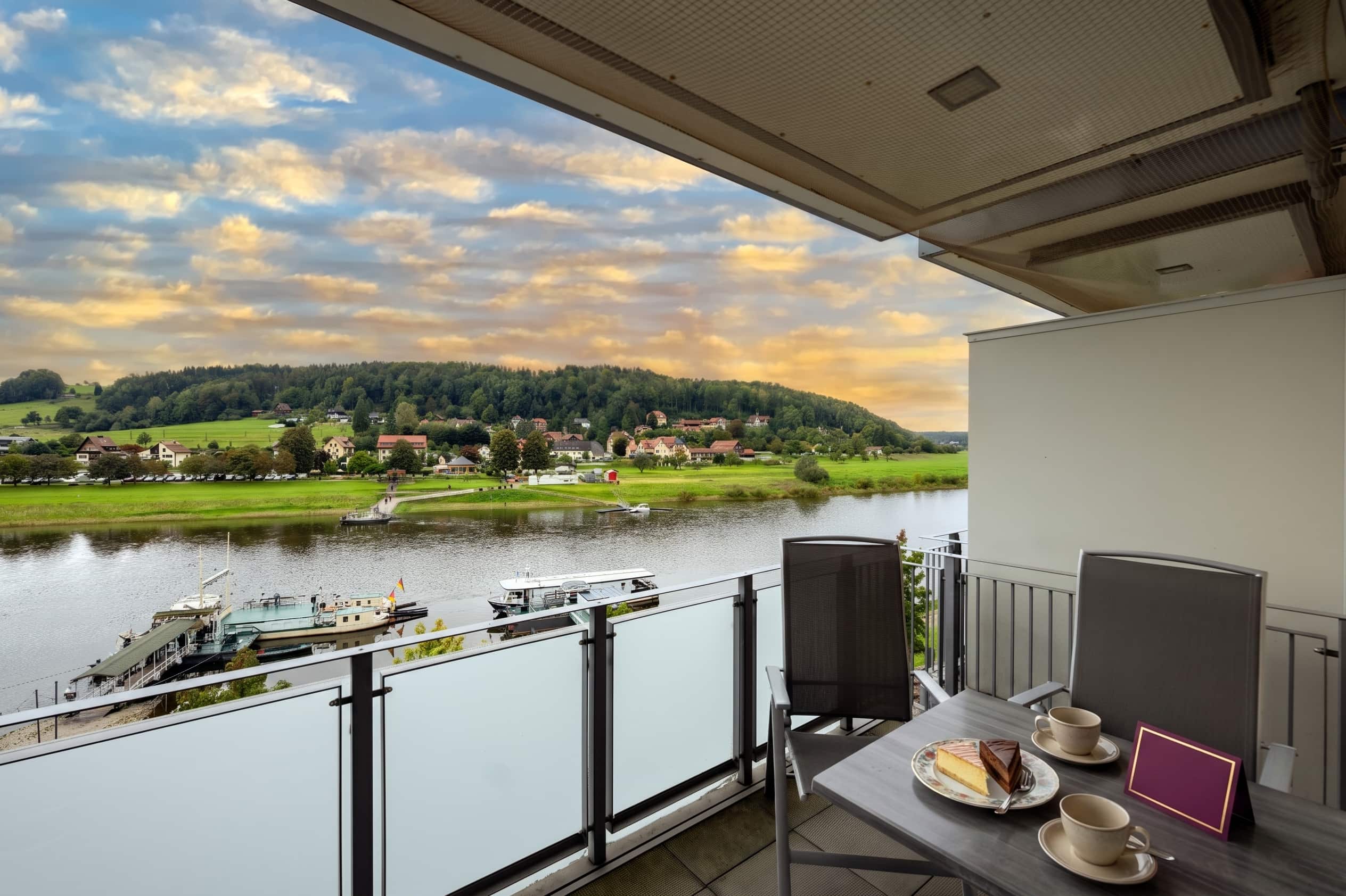 Sonderangebote bei den Steiger Hotels, Urlaub mit Aussicht auf die Elbe